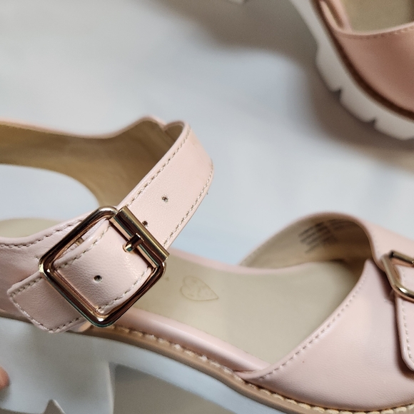 BC Footwear Blush So Famous Sandals Pink Vegan Leather Chunky Size 7.5 - Picture 13 of 15